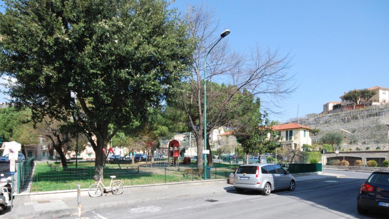 Appartamenti Con Giardino E Posto Auto Per Famiglie Finale Ligure Exteriér fotografie