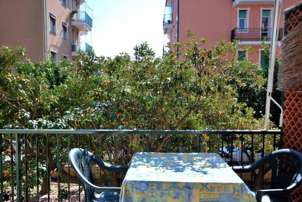 Appartamenti Con Giardino E Posto Auto Per Famiglie Finale Ligure Exteriér fotografie