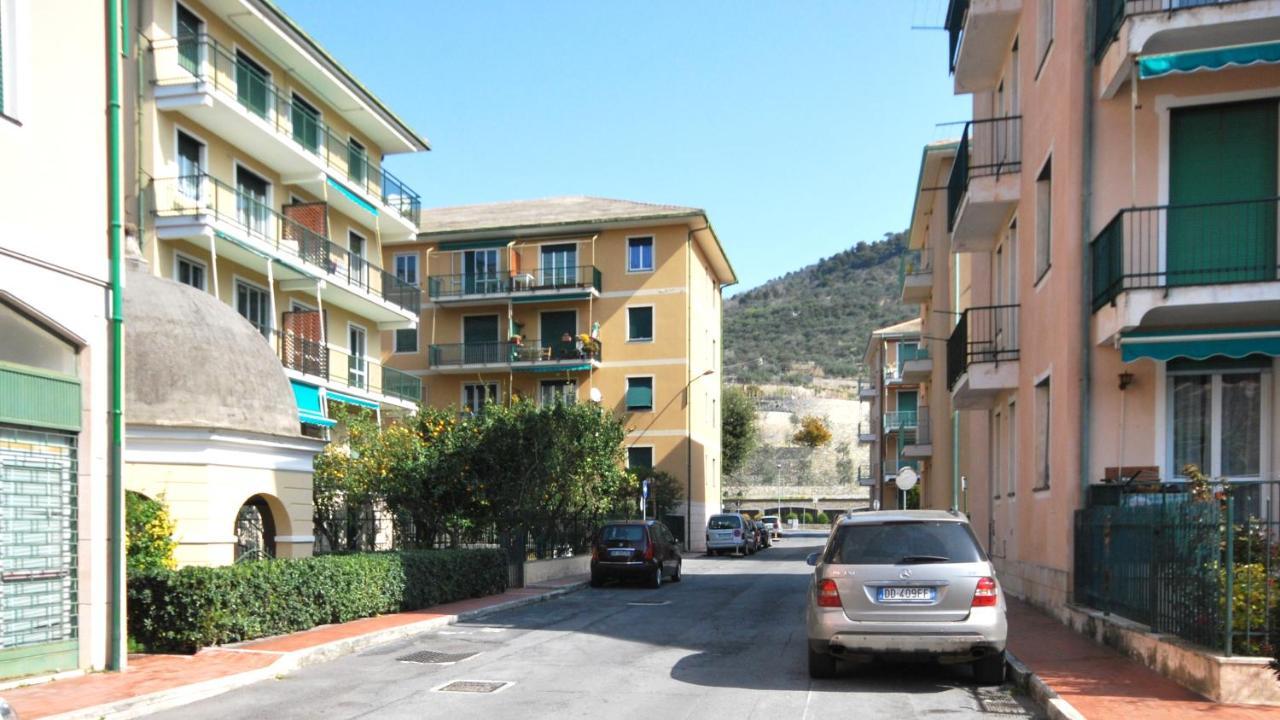 Appartamenti Con Giardino E Posto Auto Per Famiglie Finale Ligure Exteriér fotografie