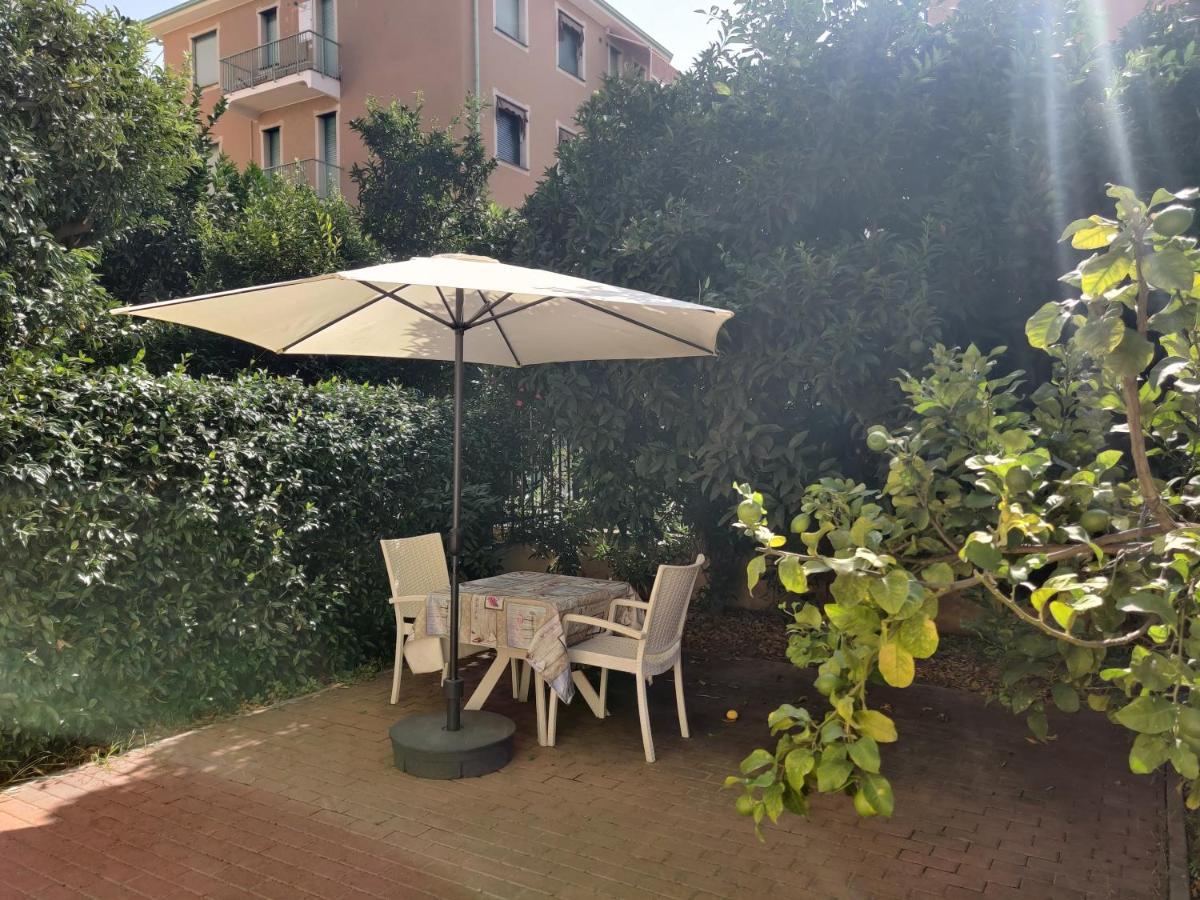 Appartamenti Con Giardino E Posto Auto Per Famiglie Finale Ligure Exteriér fotografie