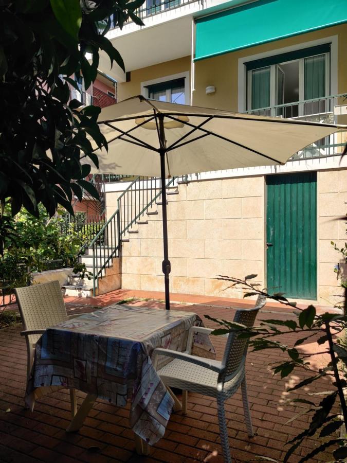 Appartamenti Con Giardino E Posto Auto Per Famiglie Finale Ligure Exteriér fotografie
